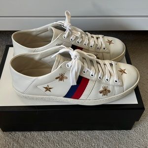 GUCCI “New Ace” sneakers with Bee Detail